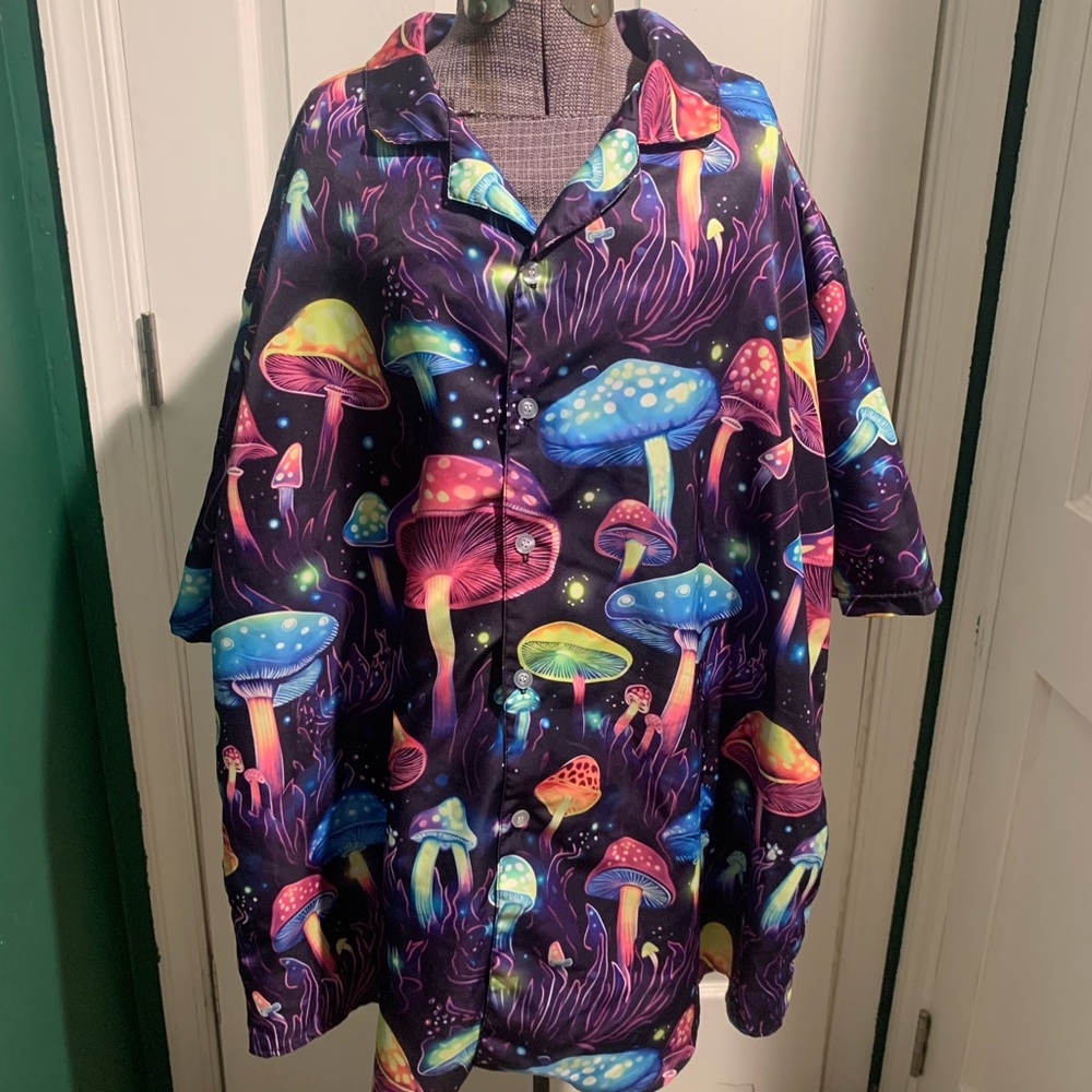 Colorful Mushroom Print Men's Casual Button Down Shirt